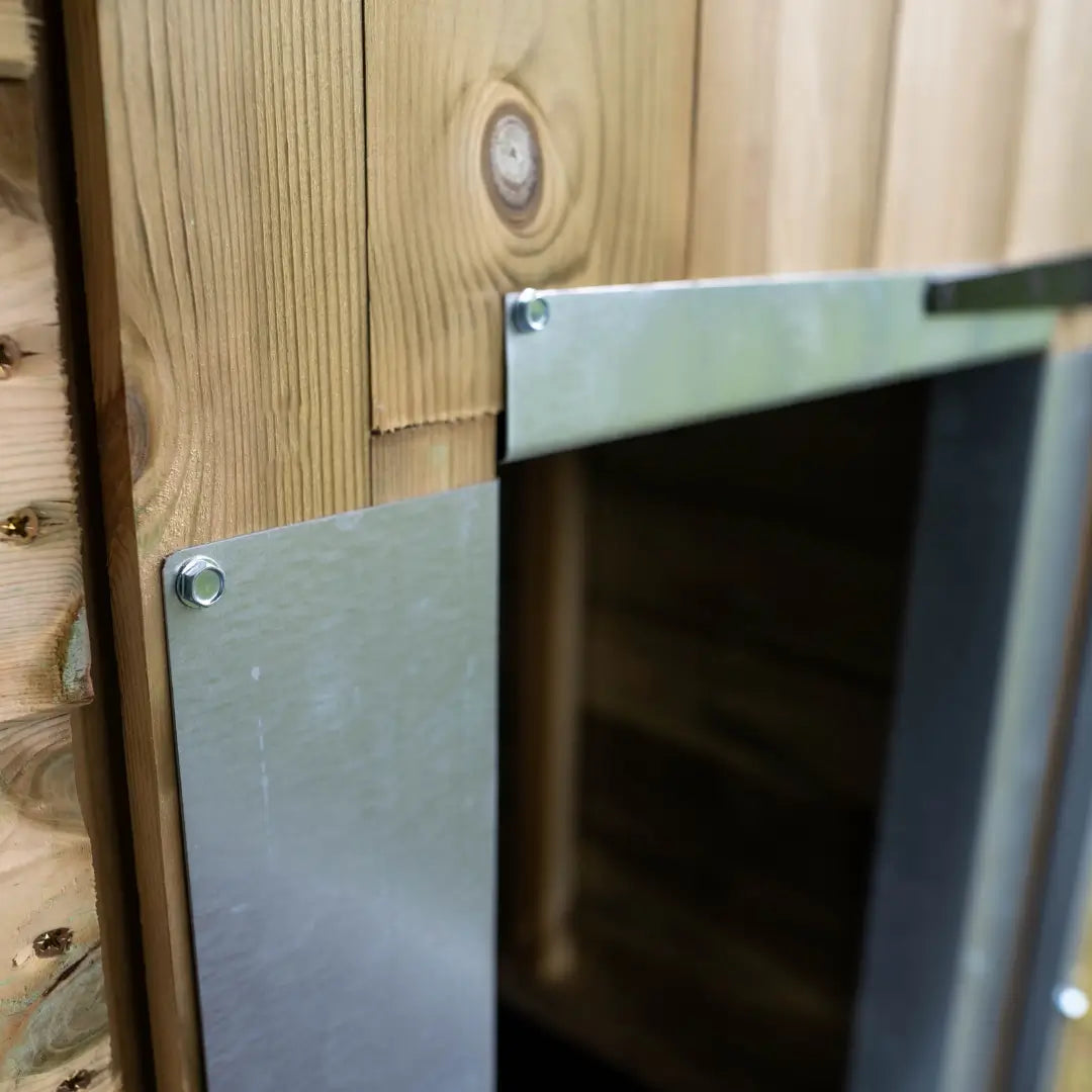 Outdoor Dog Kennel and Run Accessories