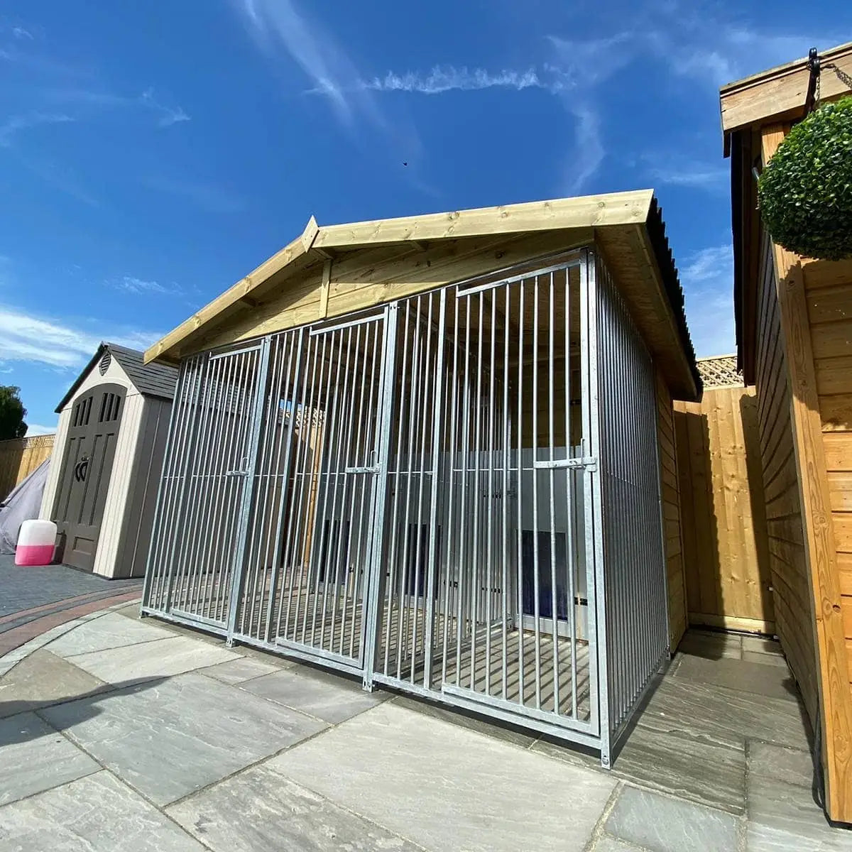 10 X 8 ft Triple Dog Kennel