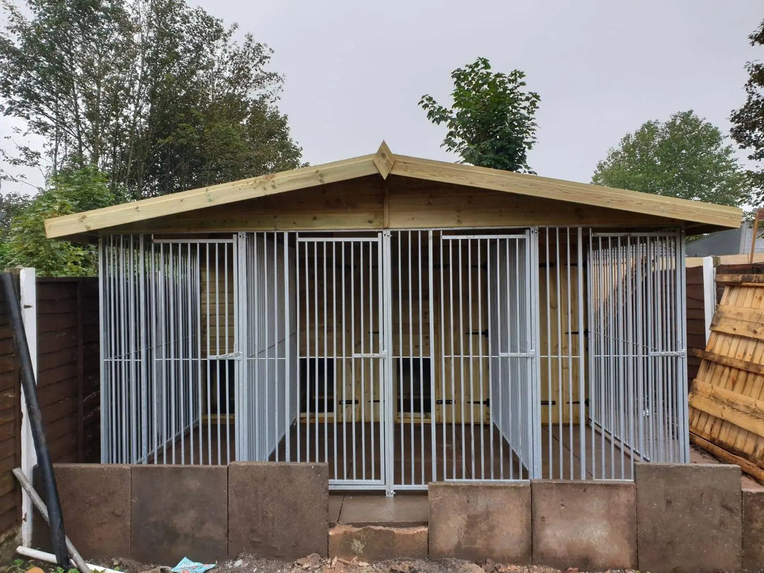 13 X 12 ft Four Bay Kennel