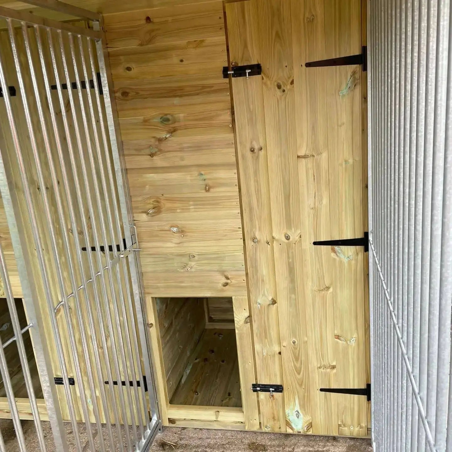 13 X 12 ft Four Bay Kennel