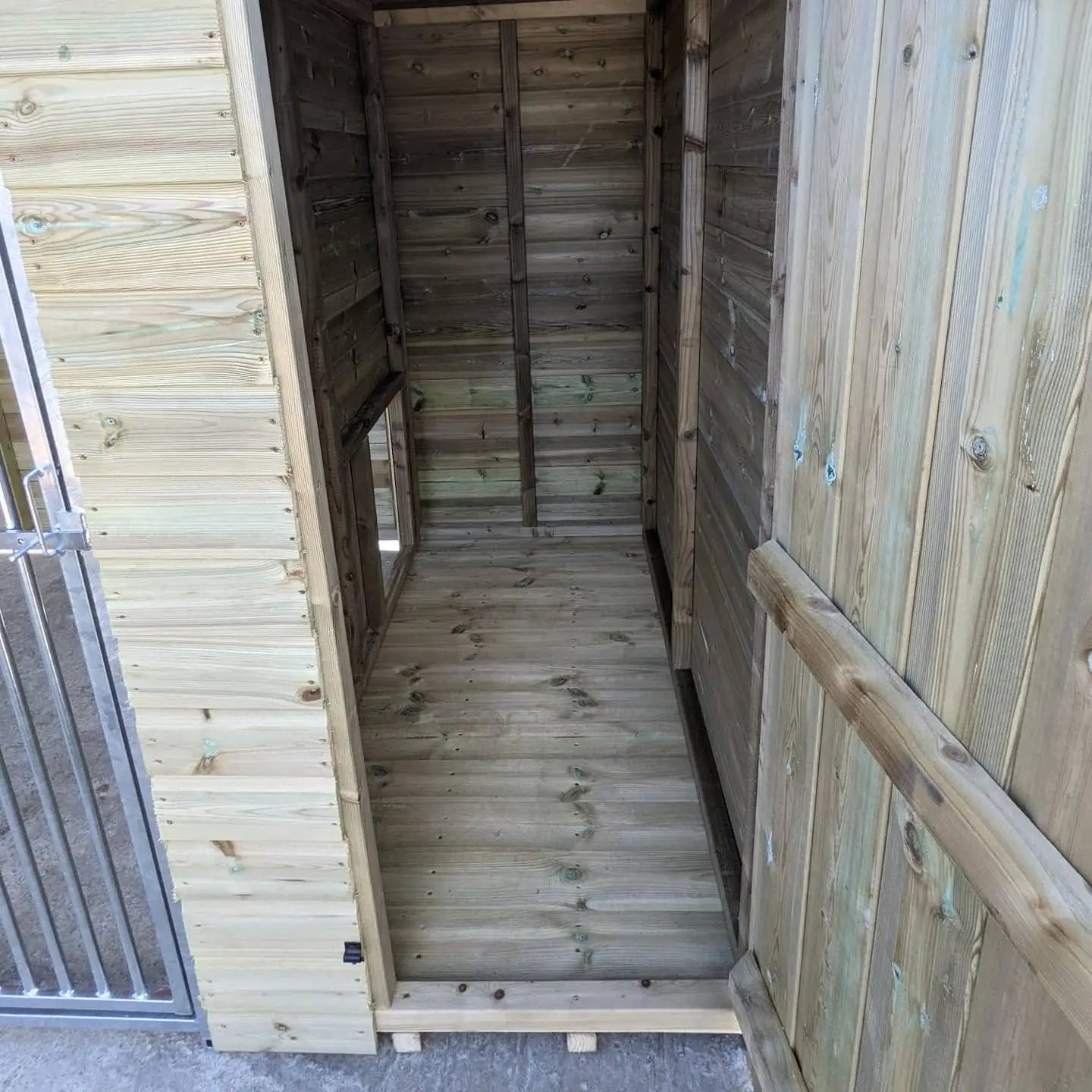 19 X 5 ft Pent Duo Kennel