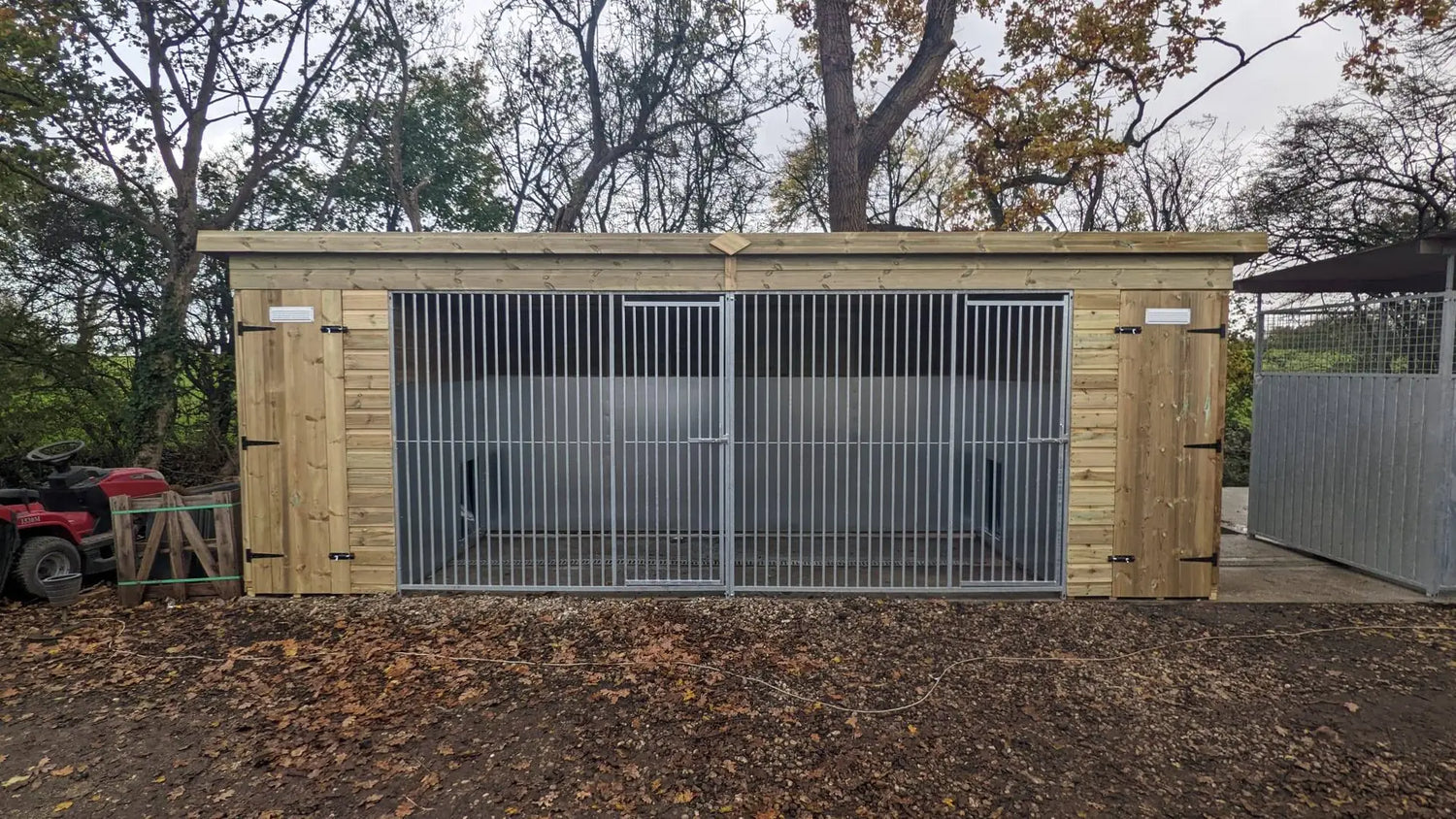 19 X 7 ft Pent Duo Kennel