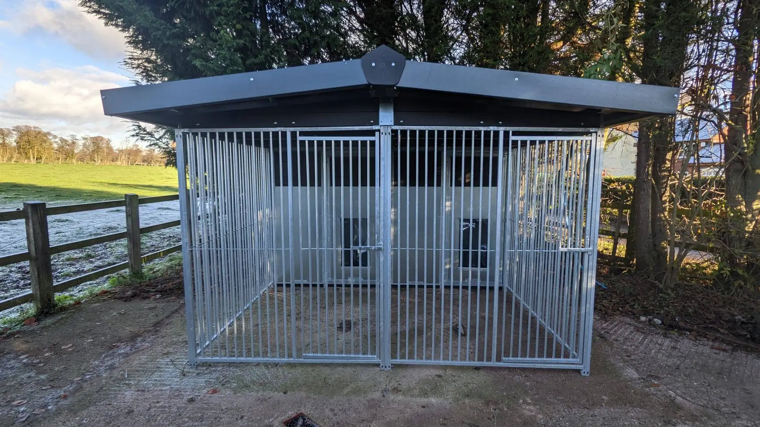 10 X 12 ft Duo Eco Thermal Plastic Dog Kennel