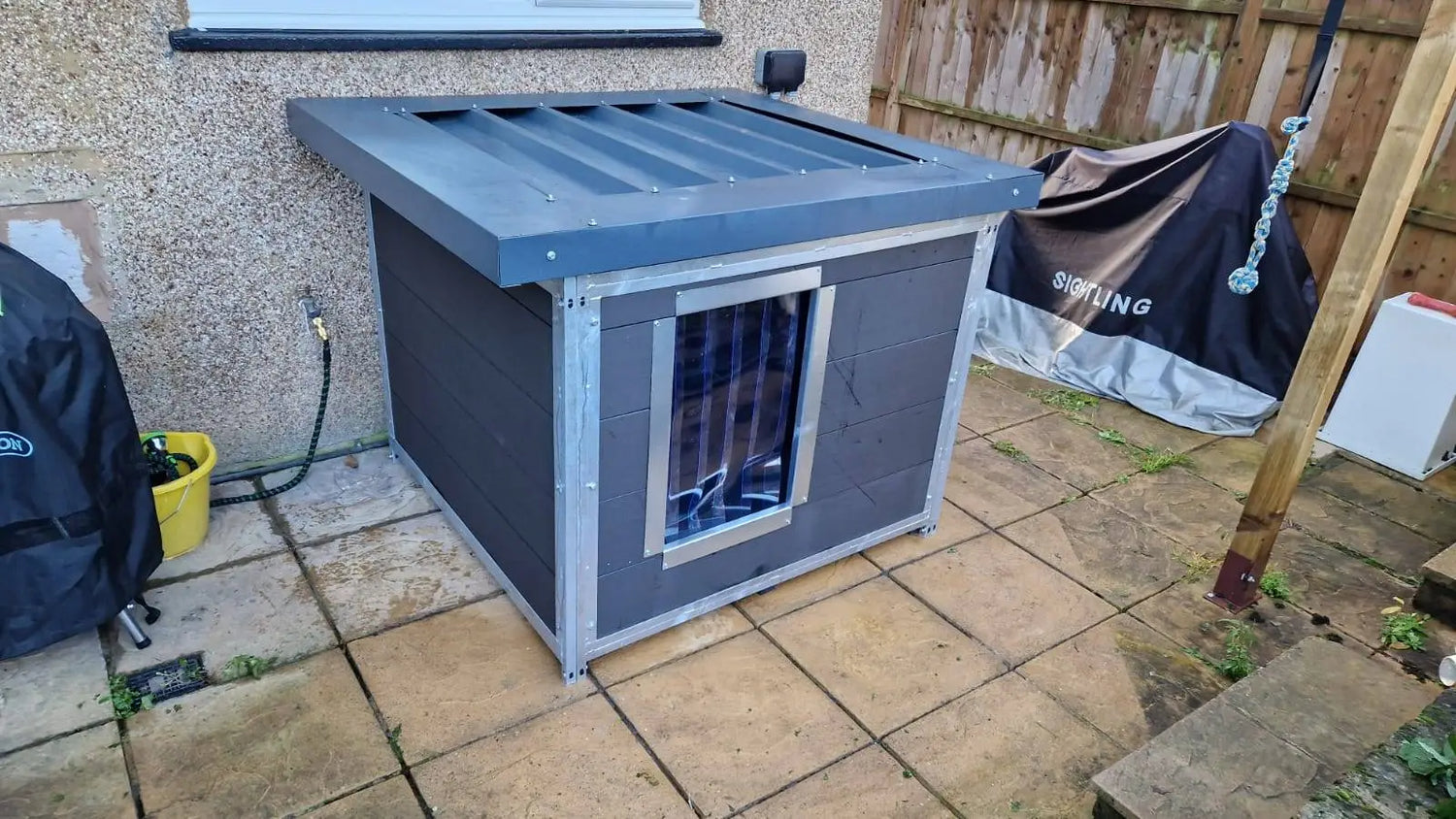 Premium Insulated WPC Cabin 1.2x1.2m